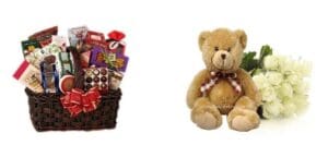 Composición de aperitivos, rosas y peluche